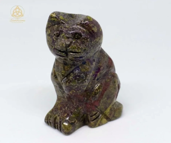 figurine-chat-jaspe-sang-du-dragon A-50mm-william-wood-le-squeletteJPG