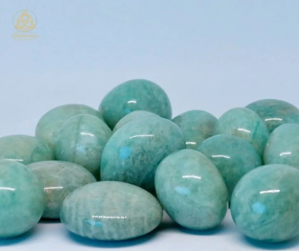 pierre-roulée-Amazonite-Pérou-william-wood-le-squeletteJPG