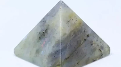Pyramide Labradorite Madagascar A