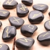Runes en onyx du Brésil A-ésotérisme-by-william-wood (3)