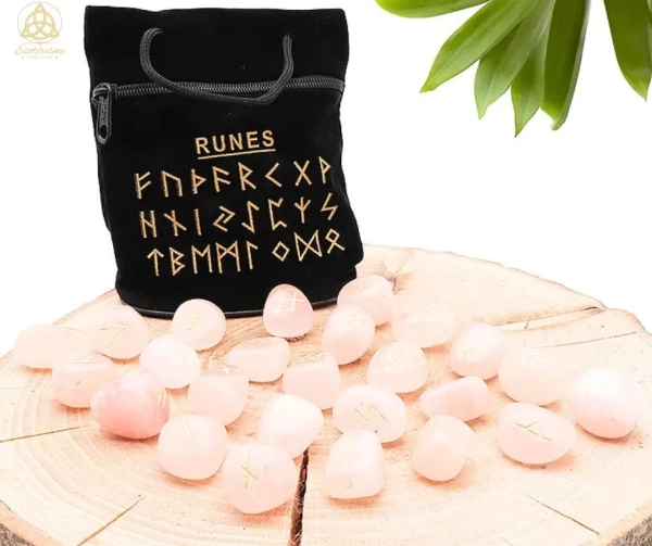 Runes en quartz rose du Brésil A-ésotérisme-by-william-wood