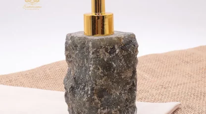 Distributeur de savon en Labradorite  A de Madagascar