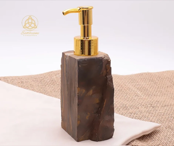 Distributeur-de-savon-oeil-de-tigre-esoterisme-by-william-wood.