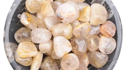 Pierre ROULÉE CRISTAL DE ROCHE RUTILE HEMATITE A