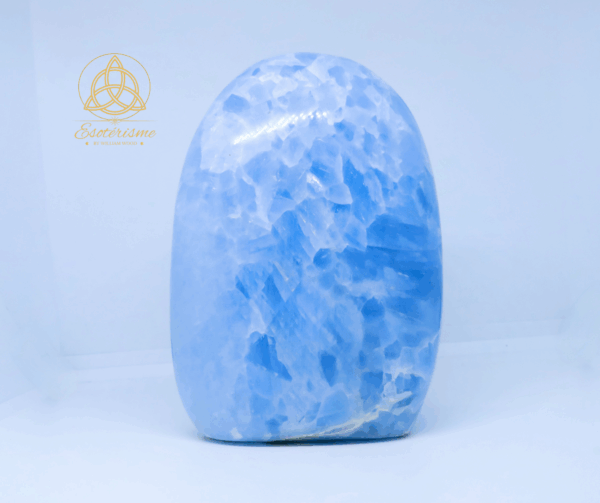 forme libre calcite bleue
