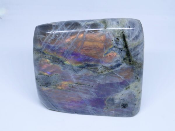 labradorite violette