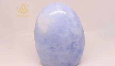Forme libre calcite bleue (778g)