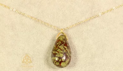 Pendentif Goute Sautoir Jaspes sang de dragon