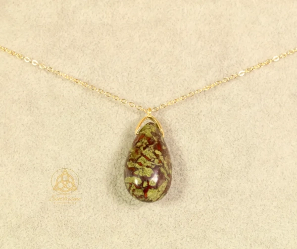 Pendentif-Goute-Sautoir-jaspe-sang-de-dragon-esoterisme-by-william-wood