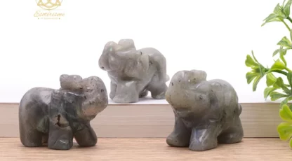 Éléphant en labradorite A+ de madagascar