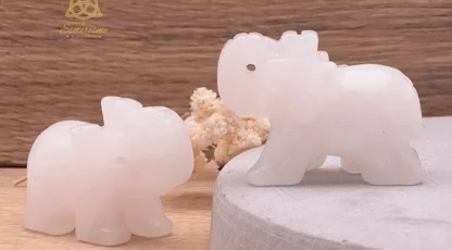 Éléphant en cristal de roche du bresil A