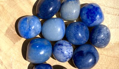 Pierre roulée aventurine bleue