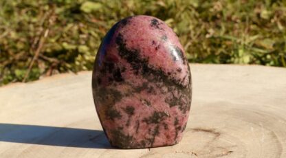 Pierre forme libre Rhodonite (137g)
