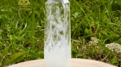 Pointe Cristal de roche 332g