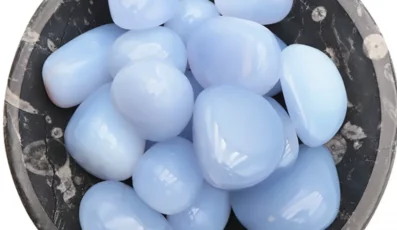 Pierre Roulée Calcédoine Bleue