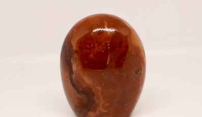 Pierre forme libre cornaline (165g)