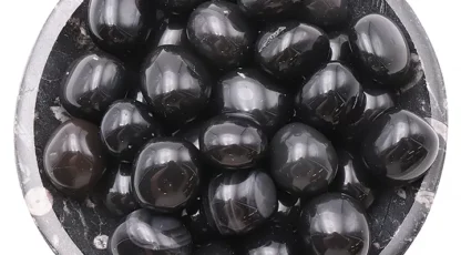 Pierre Roulée en obsidienne noire