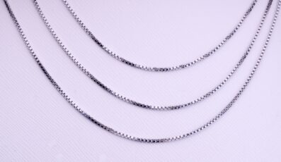 Chaîne argentée(45cm)