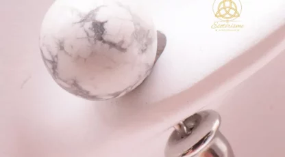 Boucles d’oreille clou howlite