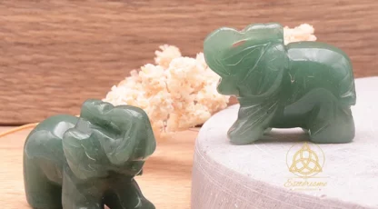 Eléphant en aventurine verte A