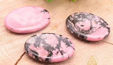 Galet anti-stress rhodonite