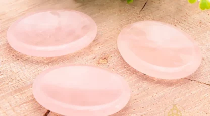 Galet anti stress 45 à 50mm quartz rose