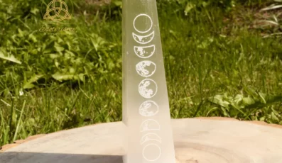 Obélisque de Sélénite Dessins Lunaires