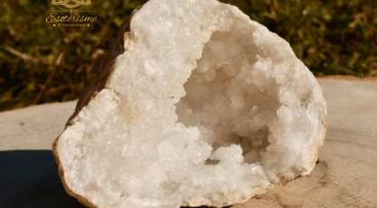 Mini Géode Cristal de roche (198g)