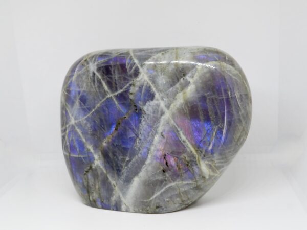 Grande labradorite violette