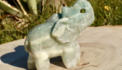 Éléphant en JADE BLEU