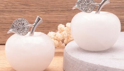 Pomme en Cristal de roche