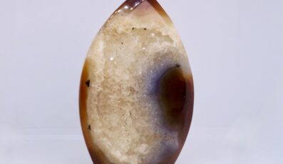 TRANCHE POLIE CORNALINE CRISTALLISÉE (M1)