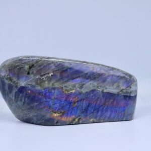 forme libre Labradorite Violette (M3)
