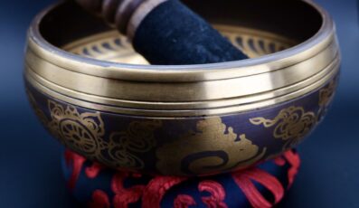 BOL CHANTANT LES CINQ BOUDDHAS