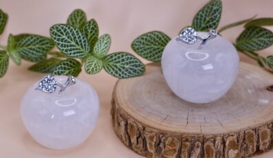 Pomme en Cristal de roche