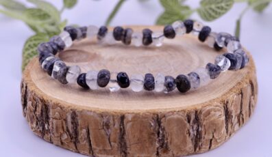 Bracelet pierre roulée cristal de roche tourmaline