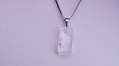 Pendentif Pierre Brute cristal de roche