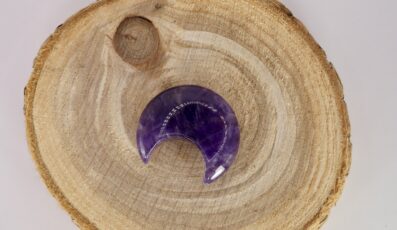 Galet lune Améthyste