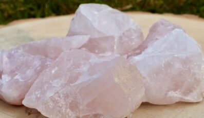 Pierre Brute Quartz Rose