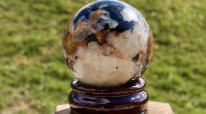 Sphère Tourmaline noire sur quartz