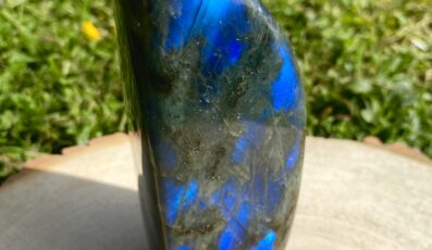 Forme libre labradorite bleue