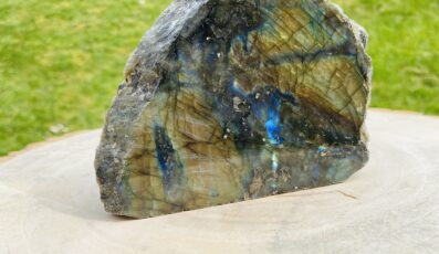 Forme libre 1 face polie labradorite (763g)