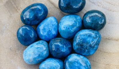Pierre roulée Apatite Bleue