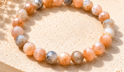 Bracelet facette pierre de lune orangée