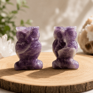 Chouette sculptée en Améthyste naturelle