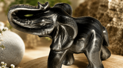 Éléphant en OBSIDIENNE ARGENTÉE