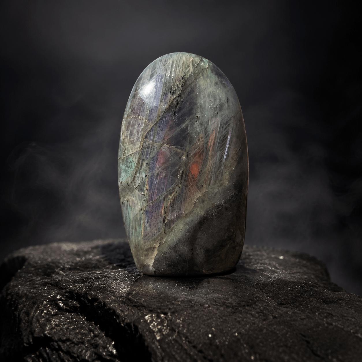 Forme libre Labradorite (395g)