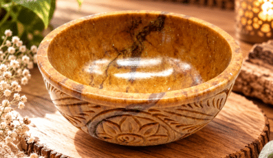 Bol traditionnel indien sculpté en saponite – 13 cm